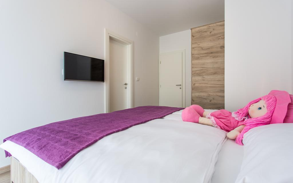 Apartments Viktorija 巴斯卡 外观 照片