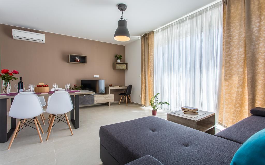 Apartments Viktorija 巴斯卡 外观 照片