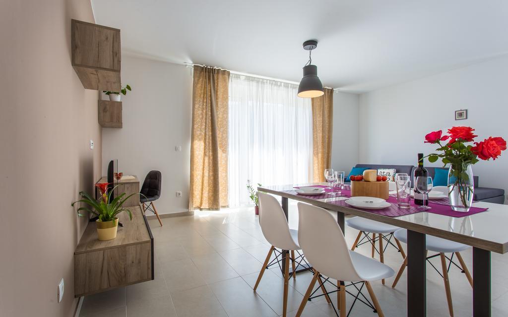 Apartments Viktorija 巴斯卡 外观 照片