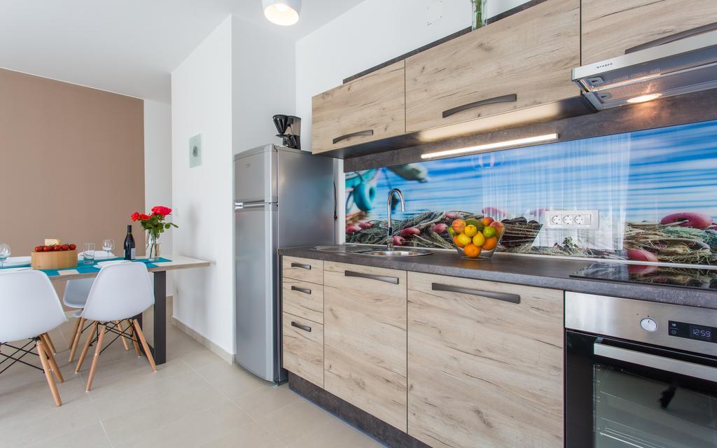 Apartments Viktorija 巴斯卡 外观 照片